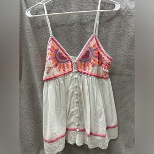 NWT Entro embroidered top